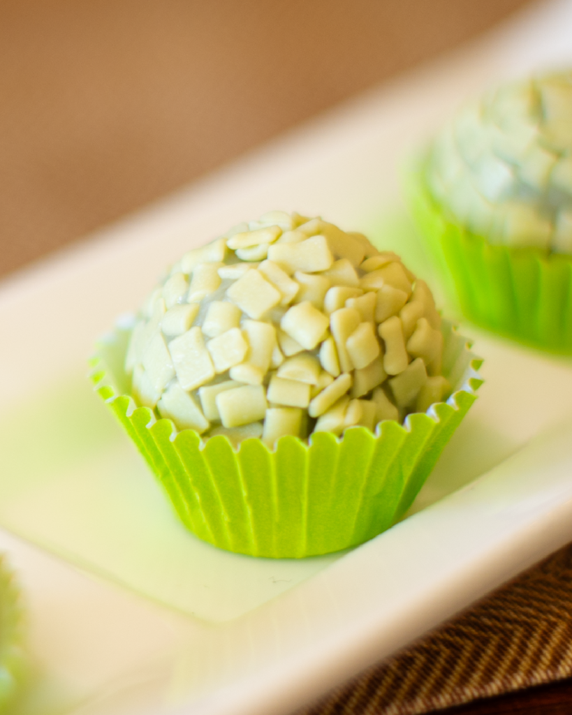 Brigadeiro cremoso de pistache com toque irresistível.